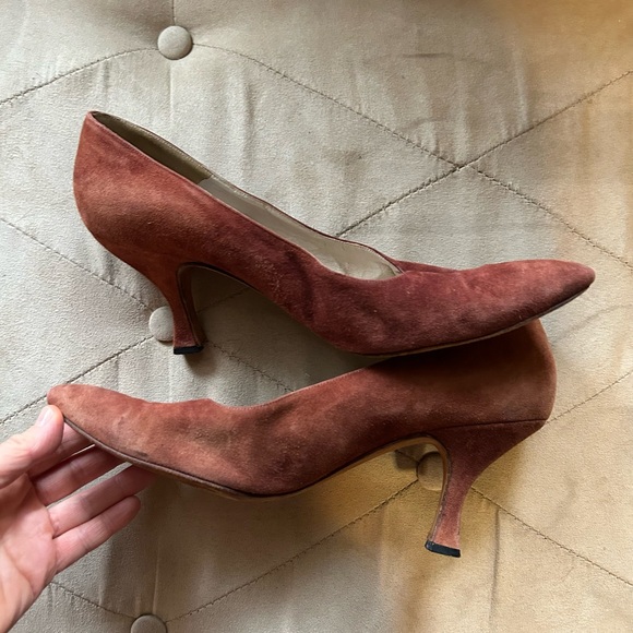Manolo Blahnik Shoes - Manolo Blahnik Women’s 39.5 8.5 9 Leather Rust Orange Pump Heels